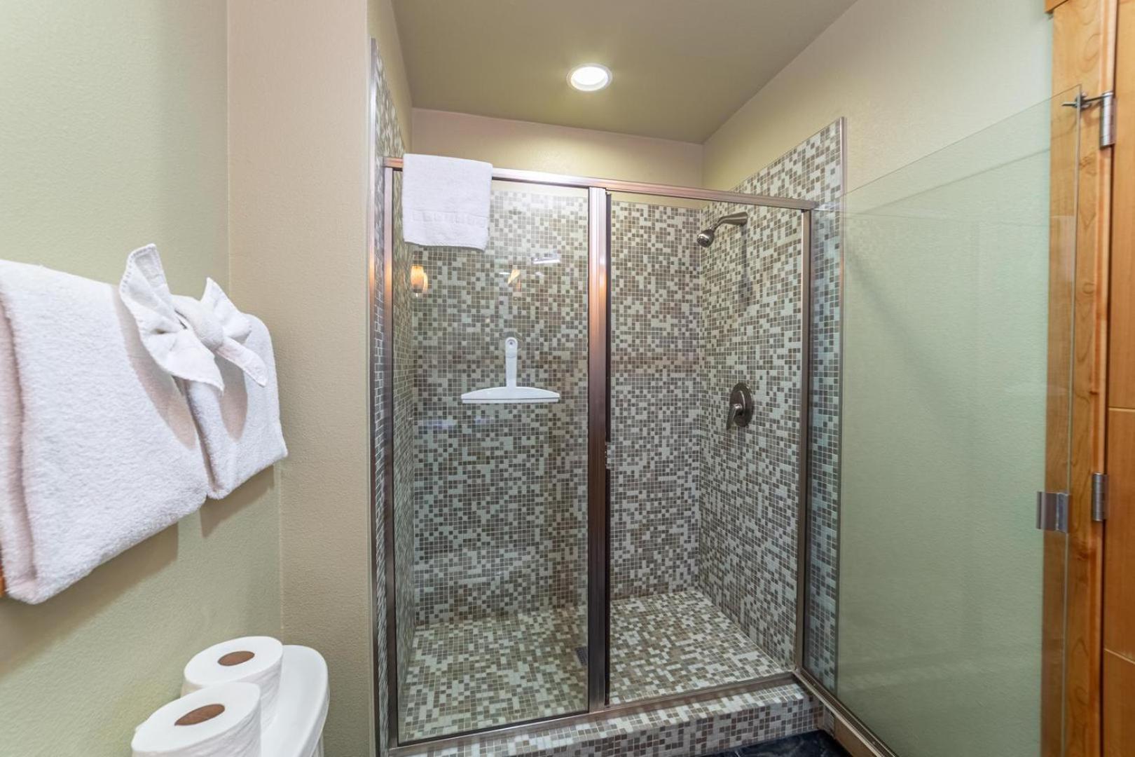 #320 - Golf Course Townhome With Mountain Views &